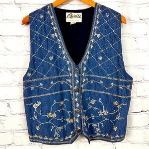 Vintage women’s denim vest size large structured Blue Sleeveless Cottagecore